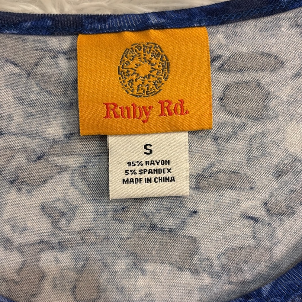 Ruby Rd. Sequined Tank Top size Small - Picture 4 of 5